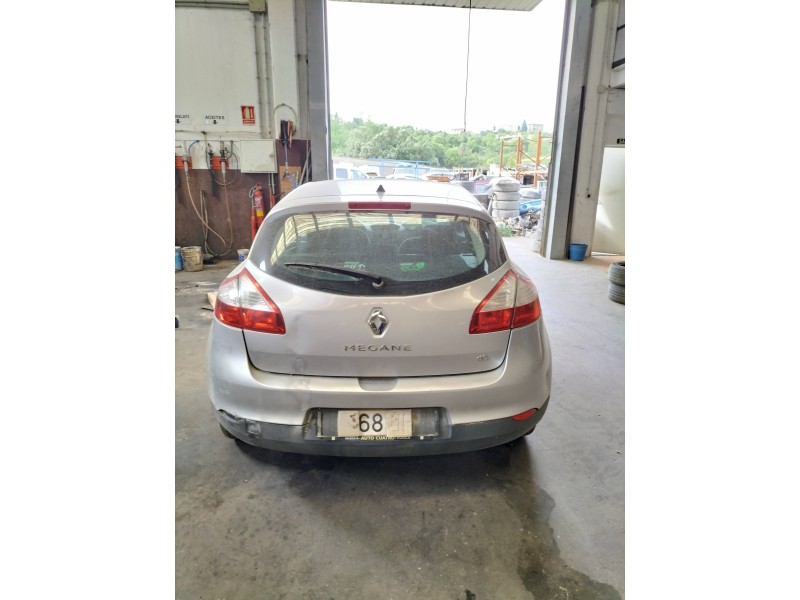 renault megane iii berlina 5p del año 2011