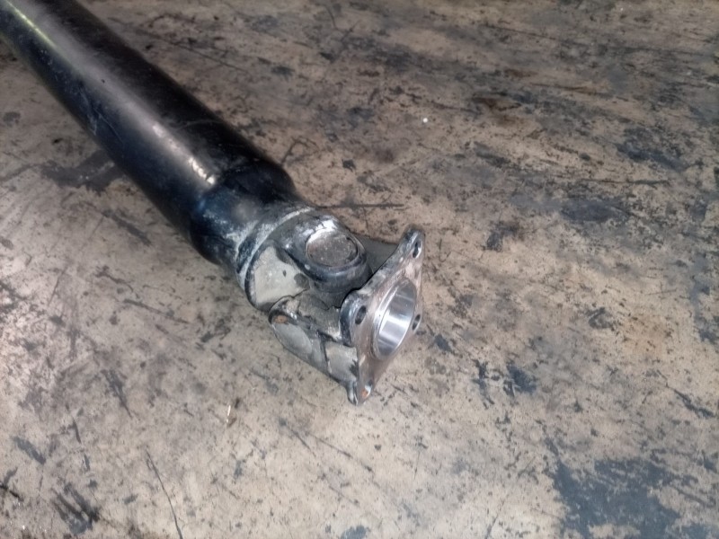 Recambio de transmision central para hyundai tucson (jm) d4ea referencia OEM IAM 493002E000  