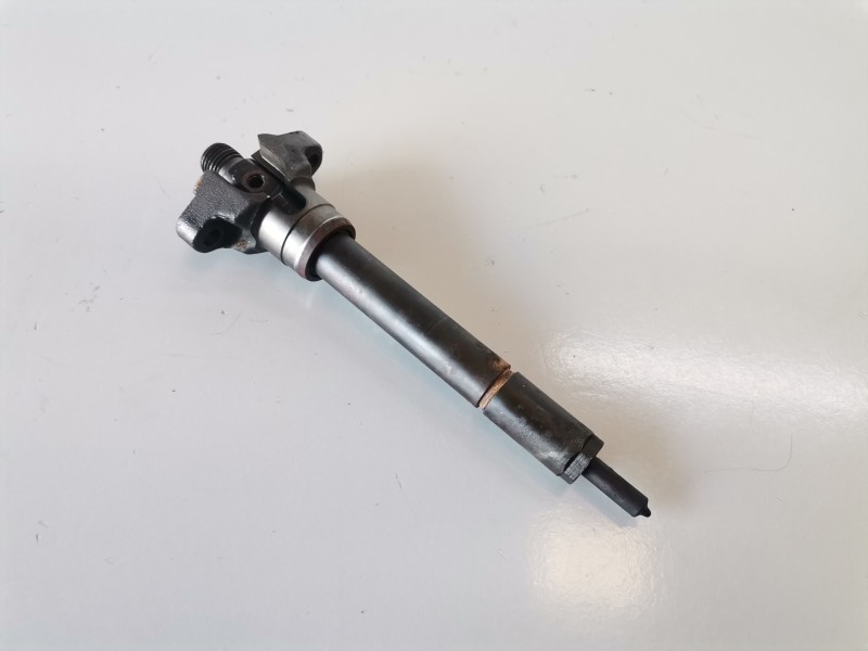 Recambio de inyector para bmw serie 3 touring (e46) 204d1 referencia OEM IAM 0432191528  