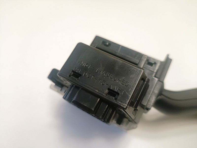 Recambio de mando limpia para ford focus sportbreak (cb4) g6dg referencia OEM IAM 4M5T17A553BD  