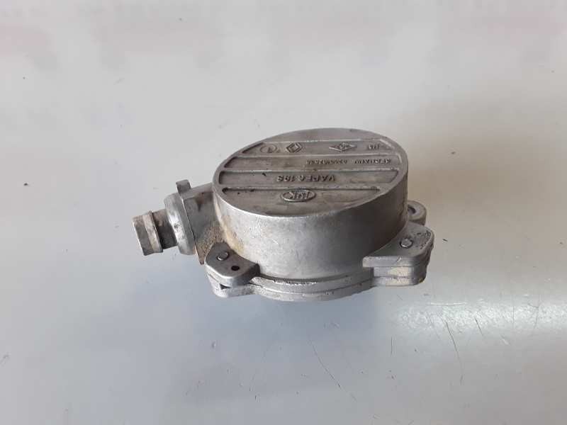 Recambio de depresor freno / bomba vacio para renault master furgón g9u720 referencia OEM IAM 8200102535B  