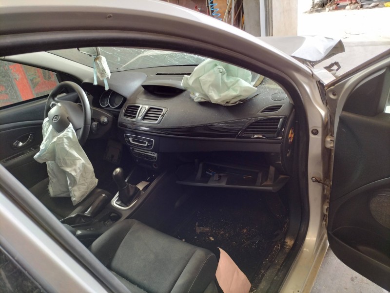 renault megane iii berlina 5p del año 2011