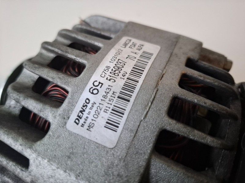 Recambio de alternador para lancia musa (184) 350a1000 referencia OEM IAM 51859037  
