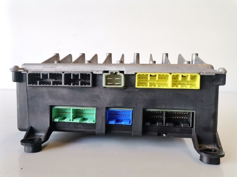 Recambio de modulo electronico para land rover range rover (lp) 256tbmw referencia OEM IAM AMR6532  