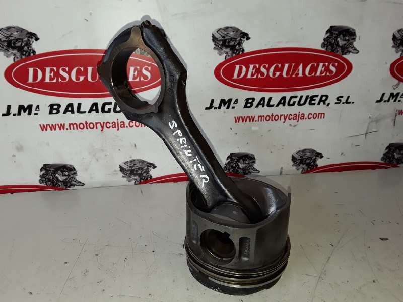 Recambio de piston para mercedes-benz sprinter furgón referencia OEM IAM 611/8857  
