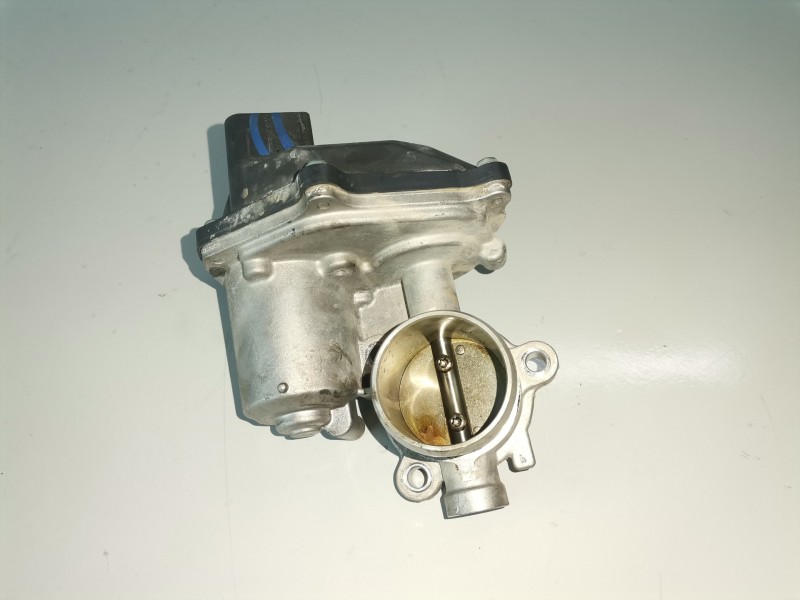 Recambio de caja mariposa para volkswagen golf vii (5g1/be1) cxx referencia OEM IAM 04L131501C  
