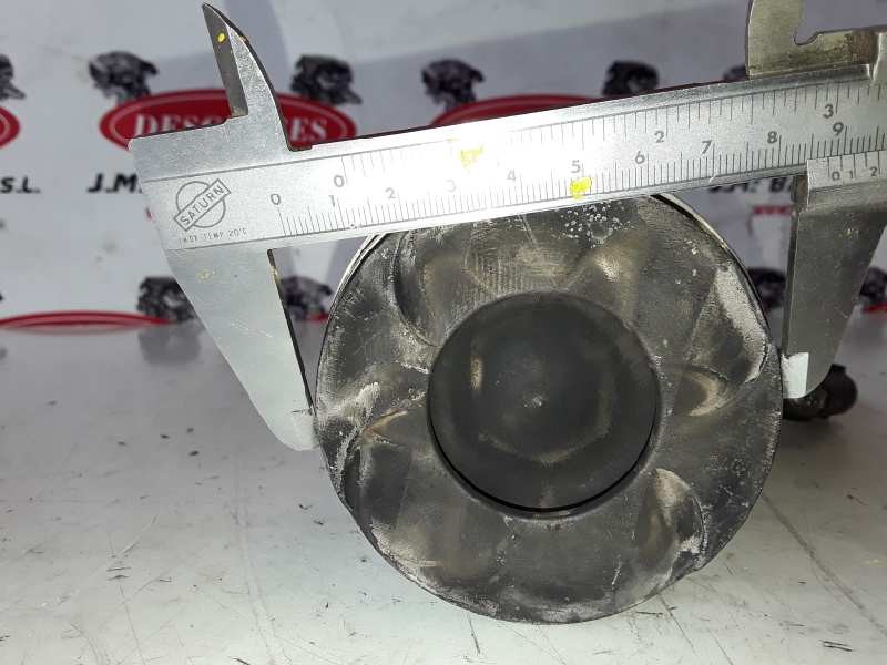 Recambio de piston para mercedes-benz sprinter furgón referencia OEM IAM 611/8857  