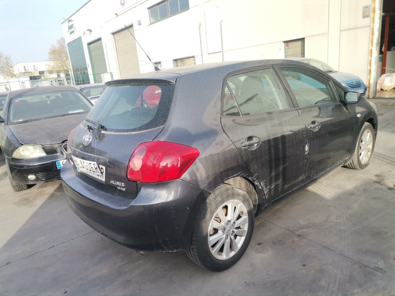 toyota auris (e15) del año 2007