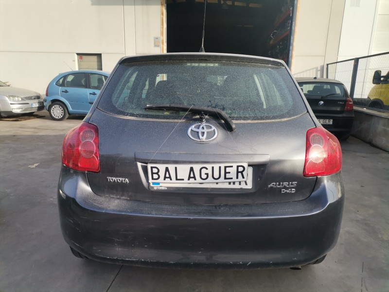 toyota auris (e15) del año 2007