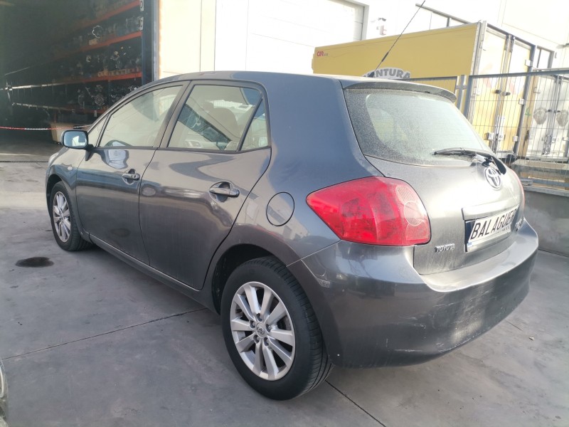 toyota auris (e15) del año 2007