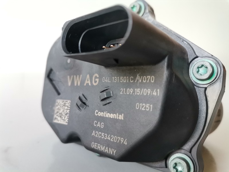 Recambio de caja mariposa para volkswagen golf vii (5g1/be1) cxx referencia OEM IAM 04L131501C  