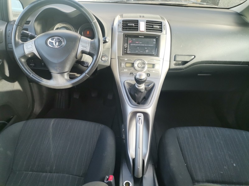 toyota auris (e15) del año 2007
