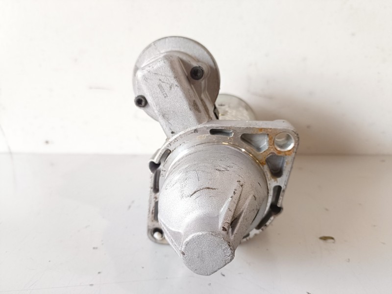 Recambio de motor arranque para opel corsa d z13dtj referencia OEM IAM 331802  