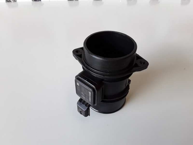 Recambio de caudalimetro para dacia duster i k9k658 referencia OEM IAM 5WK97021/8200682558B/H8200702517  