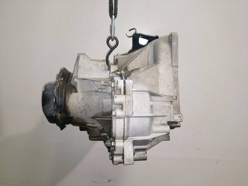 Recambio de caja cambios para ford fiesta (cb1) f6jd referencia OEM IAM 8A6R7002EA  