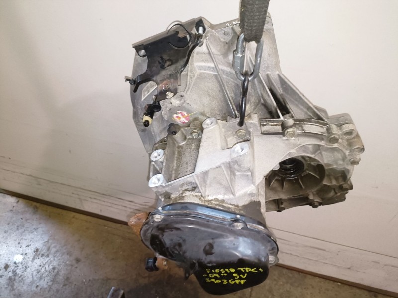 Recambio de caja cambios para ford fiesta (cb1) f6jd referencia OEM IAM 8A6R7002EA  