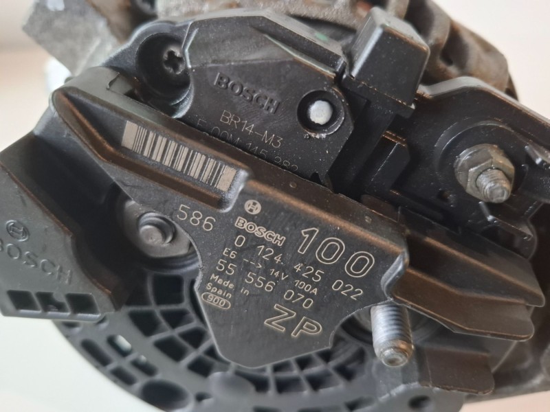 Recambio de alternador para opel meriva z16xe referencia OEM IAM 0124425022  