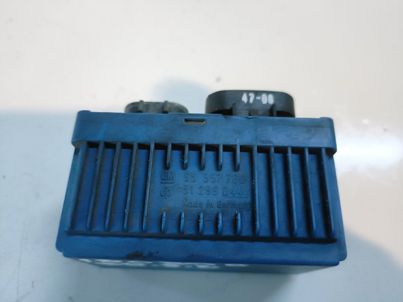 Recambio de caja precalentamiento para opel corsa d z13dtj referencia OEM IAM 55557760/51299044  