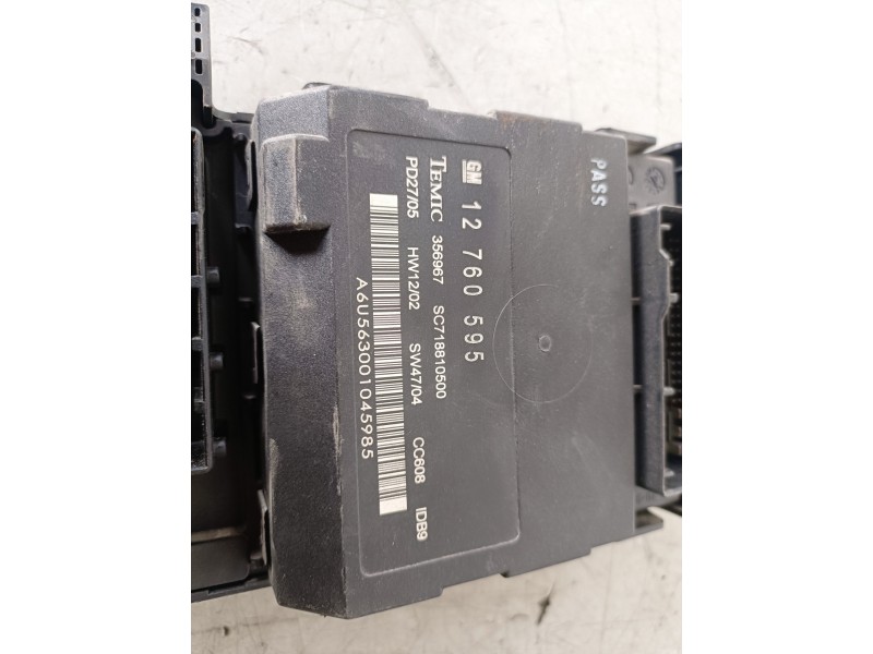 Recambio de caja reles / fusibles para saab 9-3 familiar z19dth referencia OEM IAM 12760595  