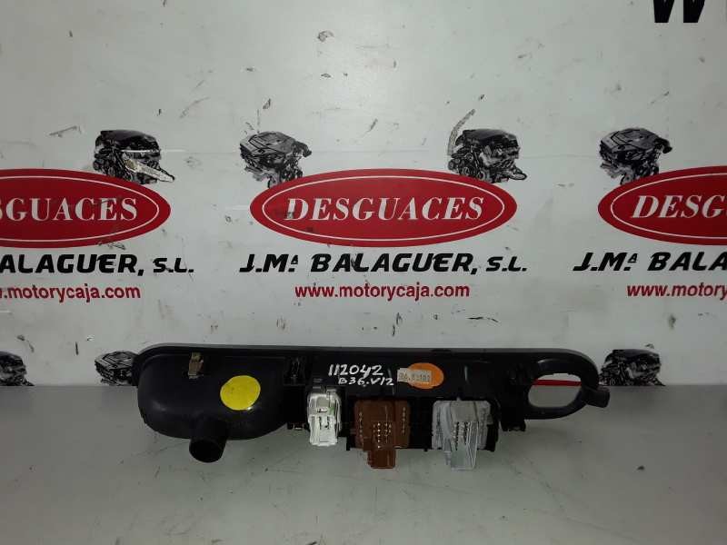 Recambio de mando elevalunas delantero izquierdo para renault espace iv (jk0) f4r794 referencia OEM IAM 8200250481/8200012126  