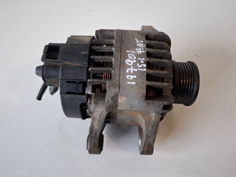 Recambio de alternador para fiat ii punto (188) berlina 188a7000 referencia OEM IAM 46774430  