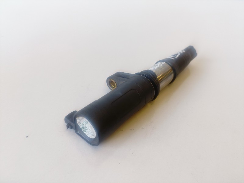 Recambio de bobina encendido para renault kangoo i (f/kc0) k4m753 referencia OEM IAM 8200765882  