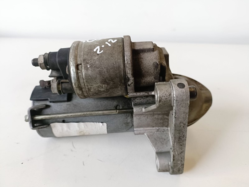 Recambio de motor arranque para ford fiesta (cb1) f6jd referencia OEM IAM 8V2111000AD  
