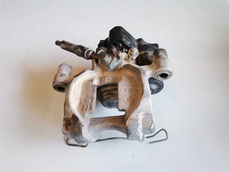 Recambio de pinza de freno trasera izquierda para volkswagen golf vii (5g1/be1) clh referencia OEM IAM   