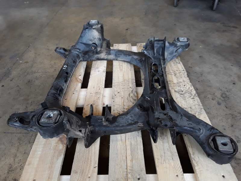 Recambio de puente delantero para audi q7 (4l) bug referencia OEM IAM 7L0499314A  