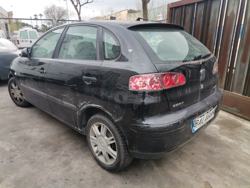 seat ibiza (6l1) del año 2003