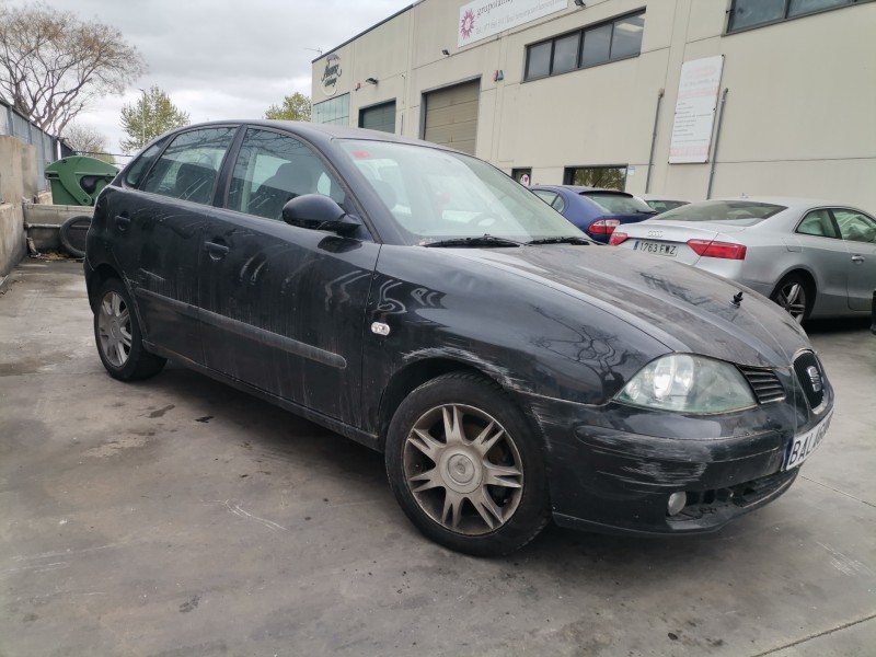 seat ibiza (6l1) del año 2003