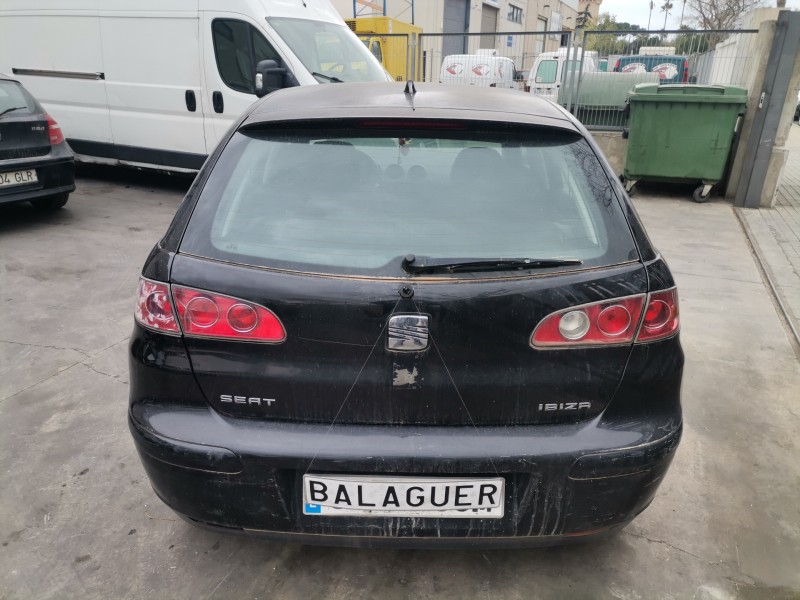 seat ibiza (6l1) del año 2003