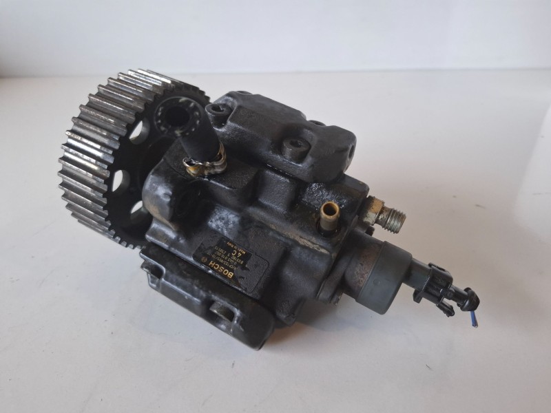 Recambio de bomba inyeccion para fiat ii punto (188) berlina 188a7000 referencia OEM IAM 0445010007  