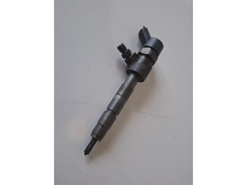 Recambio de inyector para fiat ii punto (188) berlina 188a7000 referencia OEM IAM 0445110019  