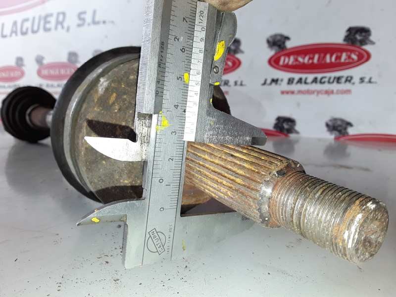 Recambio de transmision delantera derecha para renault trafic ii combi m9r782 referencia OEM IAM 93856308/8200452268  
