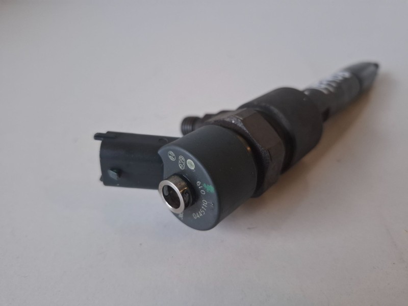 Recambio de inyector para fiat ii punto (188) berlina 188a7000 referencia OEM IAM 0445110019  