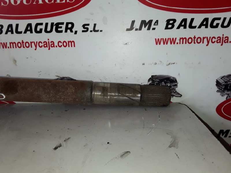 Recambio de transmision delantera derecha para renault trafic ii combi m9r782 referencia OEM IAM 93856308/8200452268  