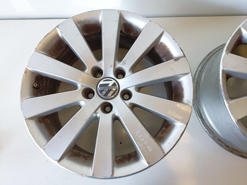 Recambio de juego llantas para volkswagen passat variant (3c5) bkp referencia OEM IAM 3C0601025AJ  