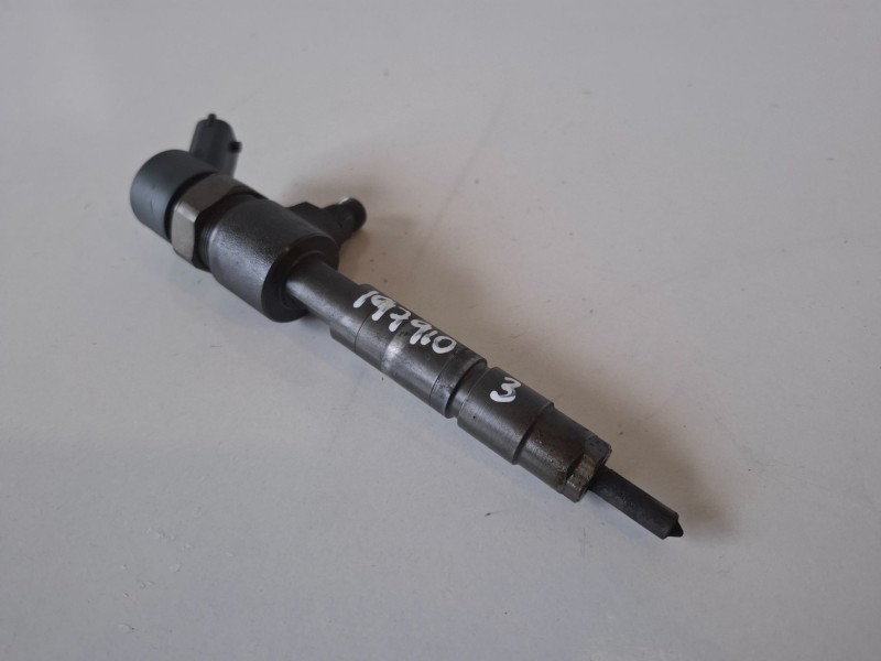 Recambio de inyector para fiat ii punto (188) berlina 188a7000 referencia OEM IAM 0445110019  