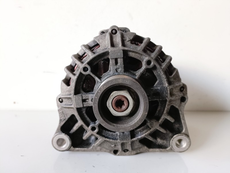 Recambio de alternador para citroen c4 coupe nfu referencia OEM IAM 9656956280  