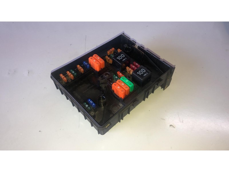Recambio de caja reles / fusibles para volkswagen caddy (2k)(02.2004) bst referencia OEM IAM 1K0937125A  