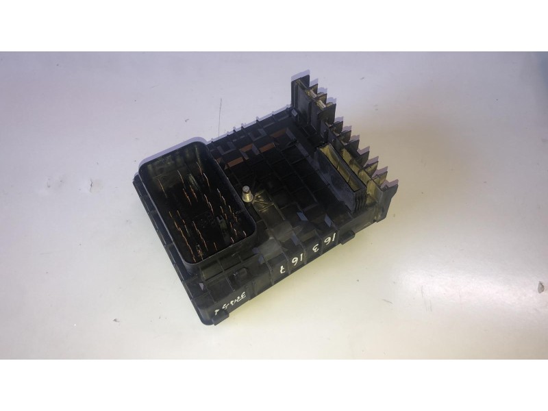 Recambio de caja reles / fusibles para volkswagen caddy (2k)(02.2004) bst referencia OEM IAM 1K0937125A  
