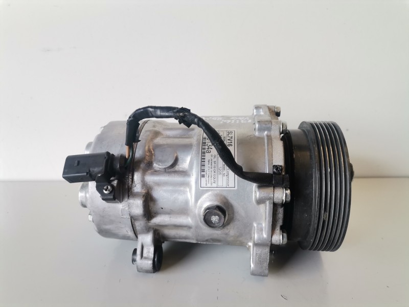Recambio de compresor aire acondicionado para skoda octavia combi (1u5) asv referencia OEM IAM 1206  