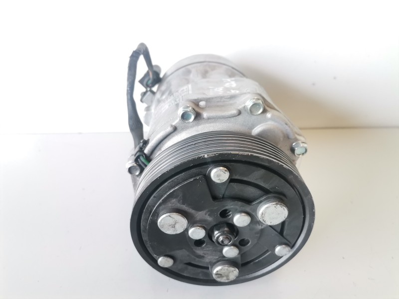 Recambio de compresor aire acondicionado para skoda octavia combi (1u5) asv referencia OEM IAM 1206  
