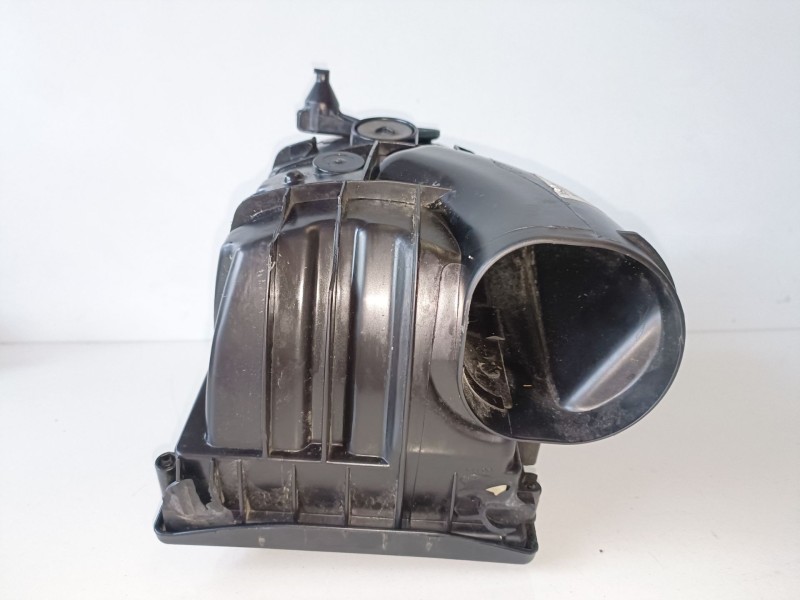 Recambio de caja filtro aire para land rover discovery 5 204dta referencia OEM IAM GPLA9H736AA  