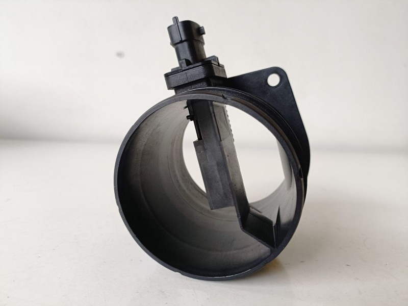 Recambio de caudalimetro para land rover discovery 5 204dta referencia OEM IAM G4D312B579AA  