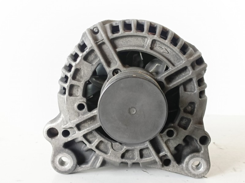 Recambio de alternador para audi a4 avant (8k5) caga referencia OEM IAM 03G903016E  