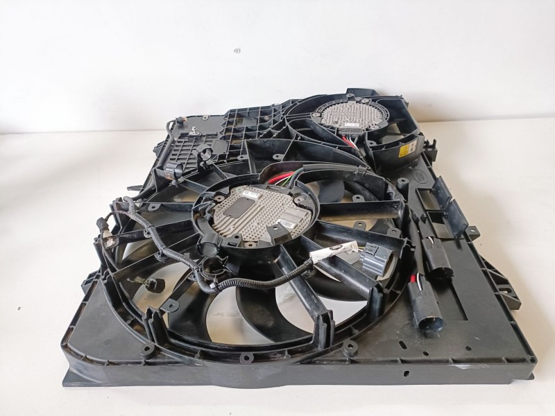 Recambio de electroventilador para land rover discovery 5 204dta referencia OEM IAM 500142004/500142604  