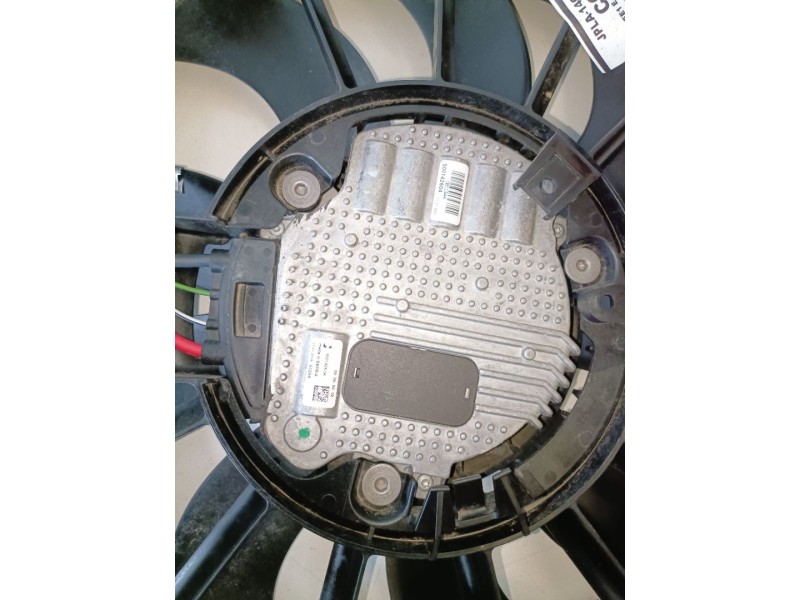 Recambio de electroventilador para land rover discovery 5 204dta referencia OEM IAM 500142004/500142604  