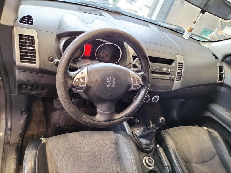 peugeot 4007 del año 2007